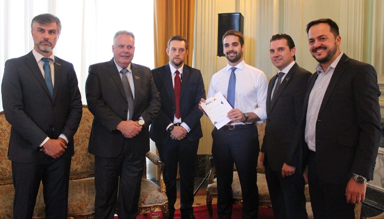 Governador do RS recebe comitiva da Fimma 2019