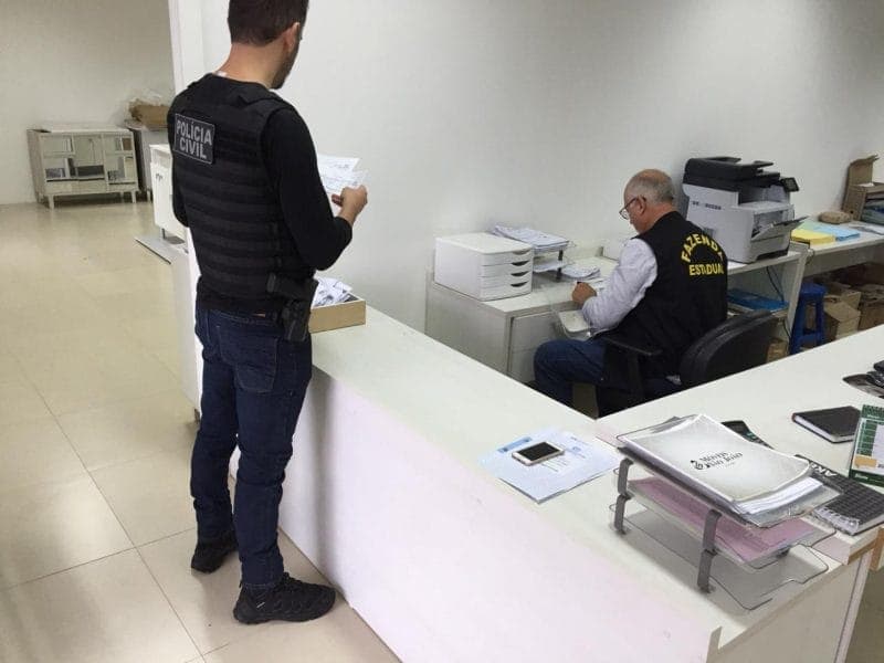 Moveleiras de SC viram alvo da polícia