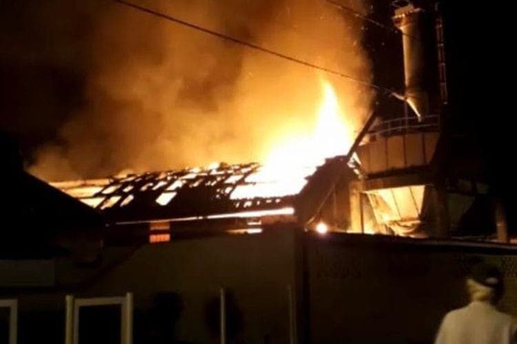 Incêndio na fábrica da Madesol