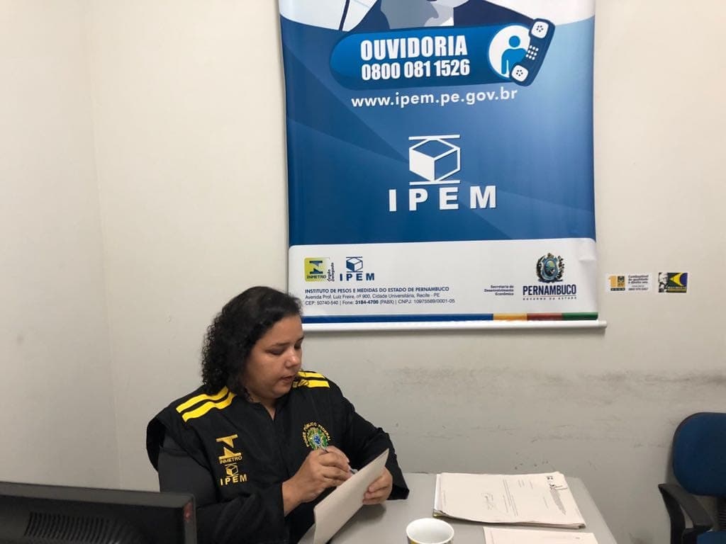 Ipem-PE flagra loja vendendo colchões sem selo do Inmetro