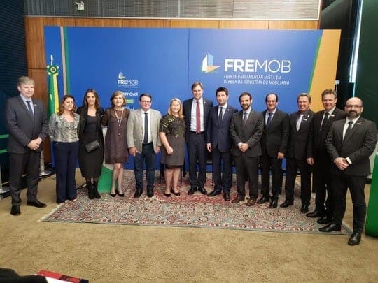 Frente Parlamentar em defesa do mobiliário é instalada no DF
