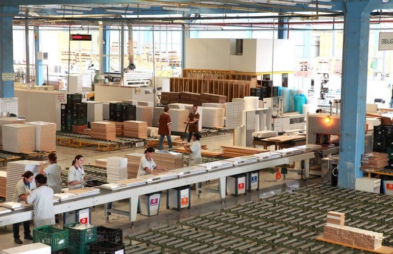 Produção de móveis já dava sinais de queda em fevereiro