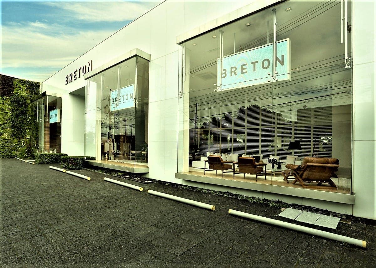Grife de móveis de luxo Breton também sente efeitos da crise