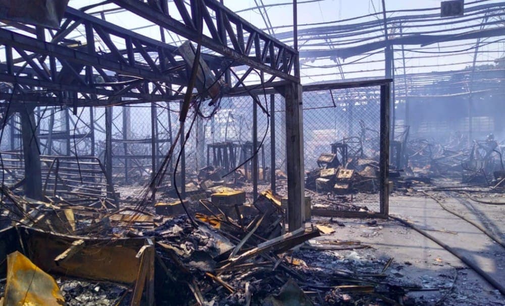 Incêndio atinge depósito do Magalu no interior de SP