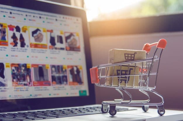 Especialista recomenda pegar carona na expansão dos marketplaces
