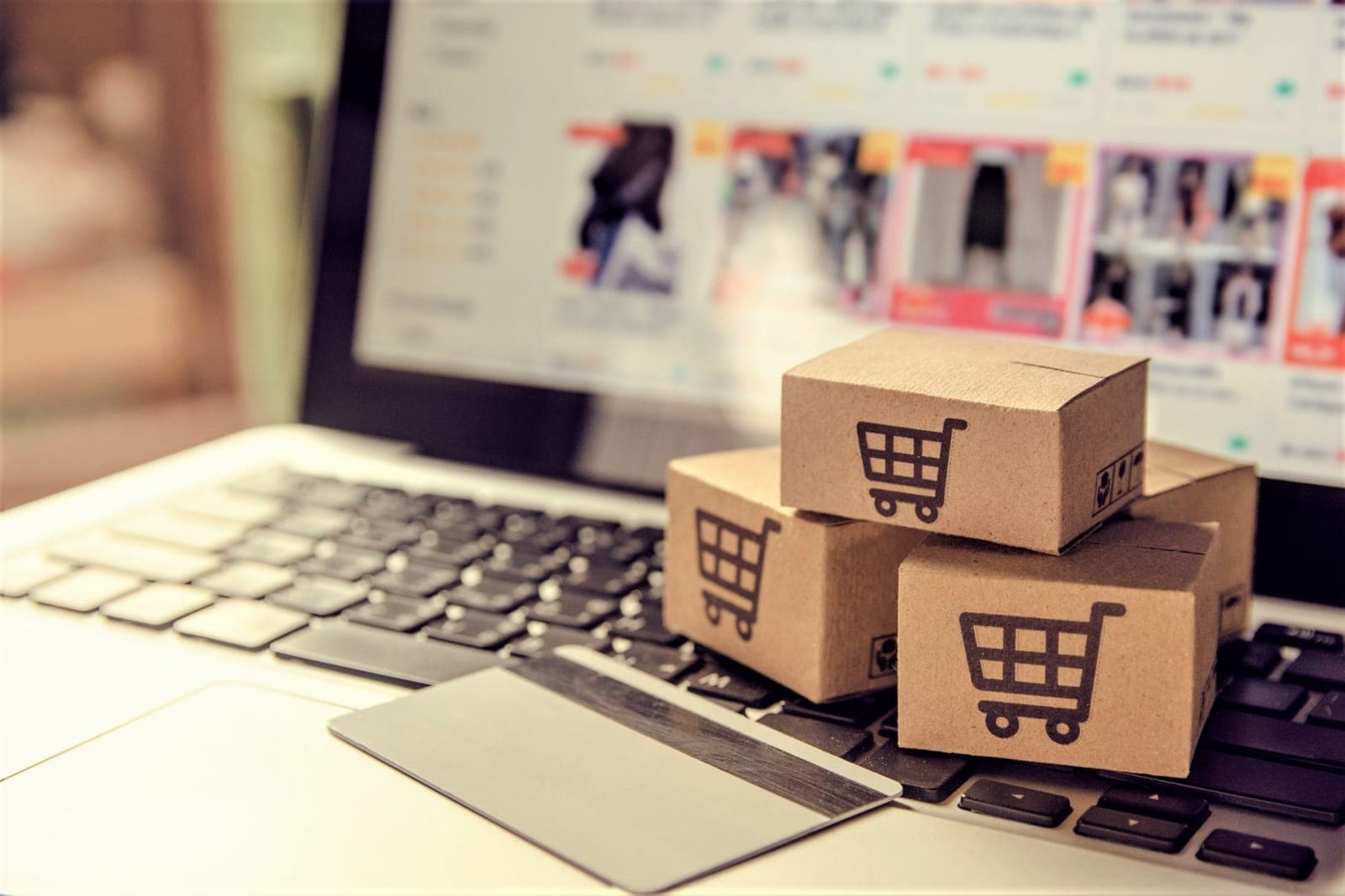 Alta do e-commerce não impede perda de R$ 24 bilhões no varejo
