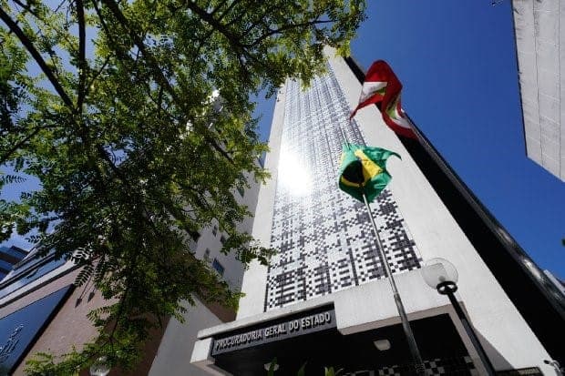 PGE garante mais de R$ 1 milhão em impostos de empresa moveleira