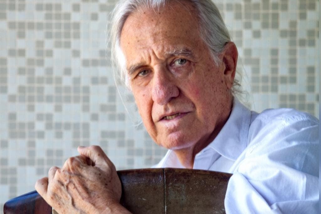 Livro revisita carreira de Bernardo Figueiredo como designer