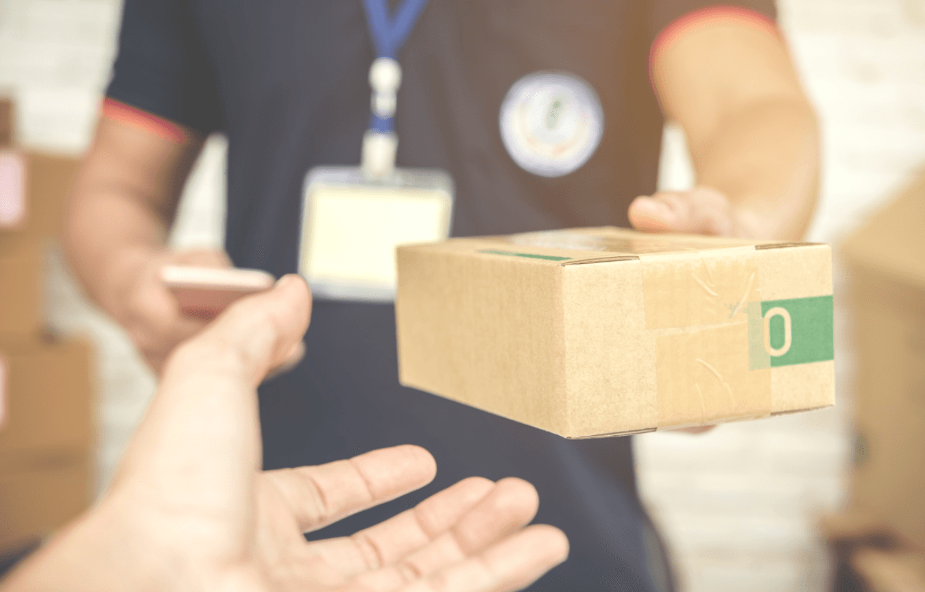 Venda no e-commerce cai forte em outubro, mas móveis sobem 36%