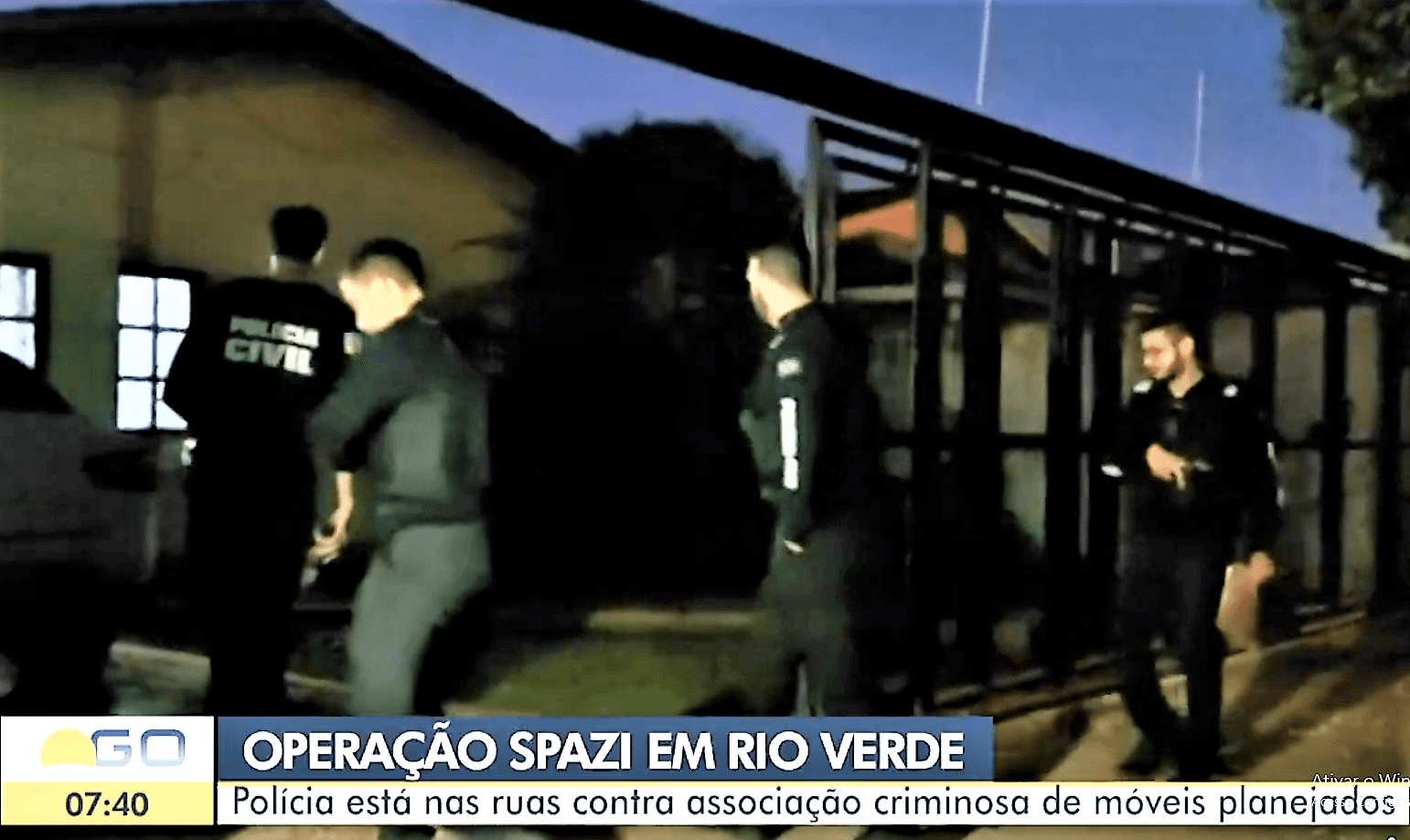 Polícia disse que grupo fazia financiamentos fraudulentos no nome dos clientes