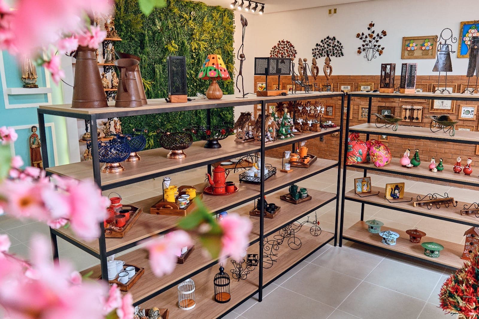 E-commerce impulsiona móveis artesanais e decoração em MG