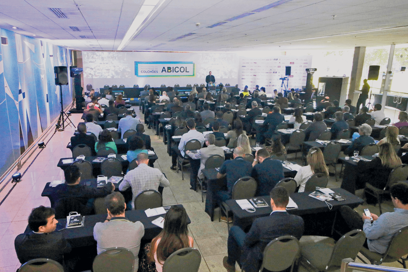 Entidade abre espaço para participação de empresas associadas e não associadas para que divulguem suas marcas e produtos