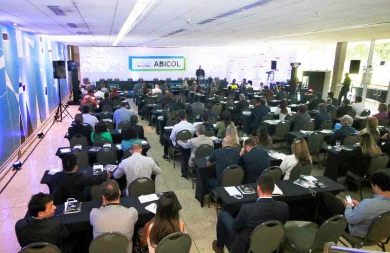 Passado, Presente e Futuro no evento da Abicol este mês