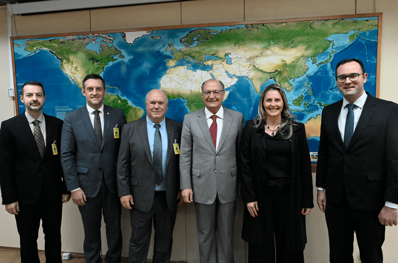 Alckmin recebe presidentes da Movergs e Sindmóveis em Brasília