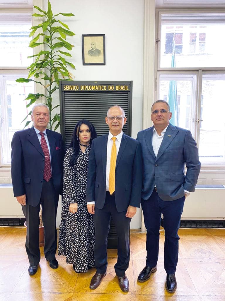 Presidente da Abicol é recebido na embaixada brasileira em Praga