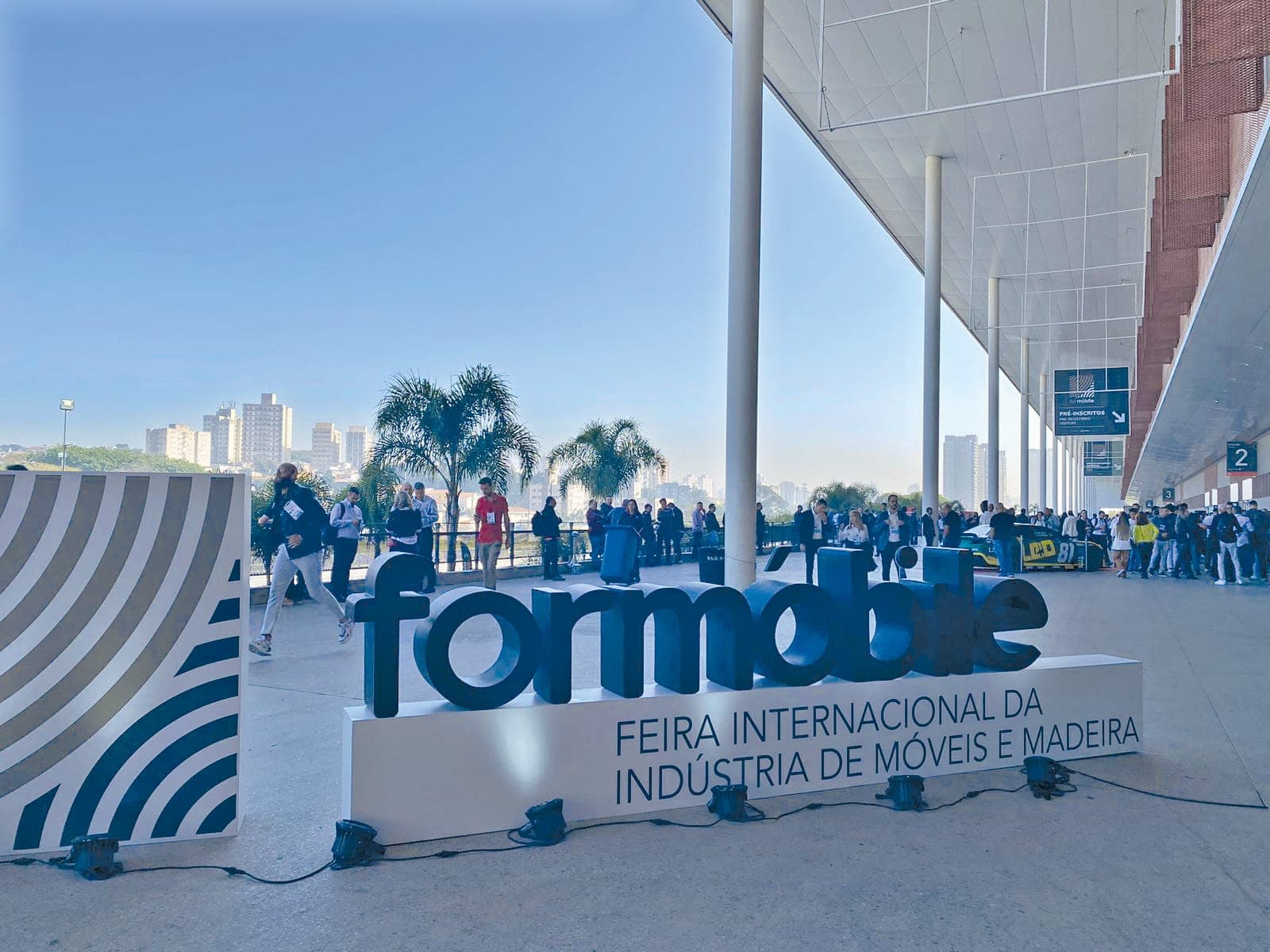 Expositores e visitantes estão satisfeitos com Formóbile