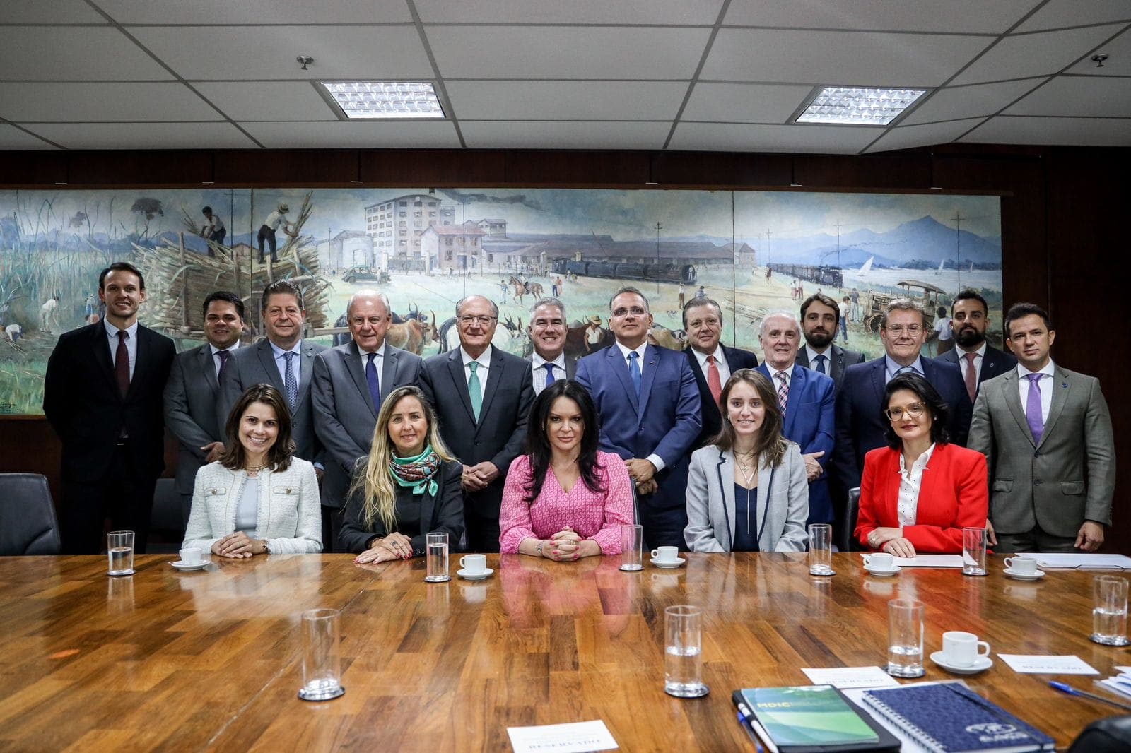 Abicol pressiona governo para evitar impacto em matérias-primas