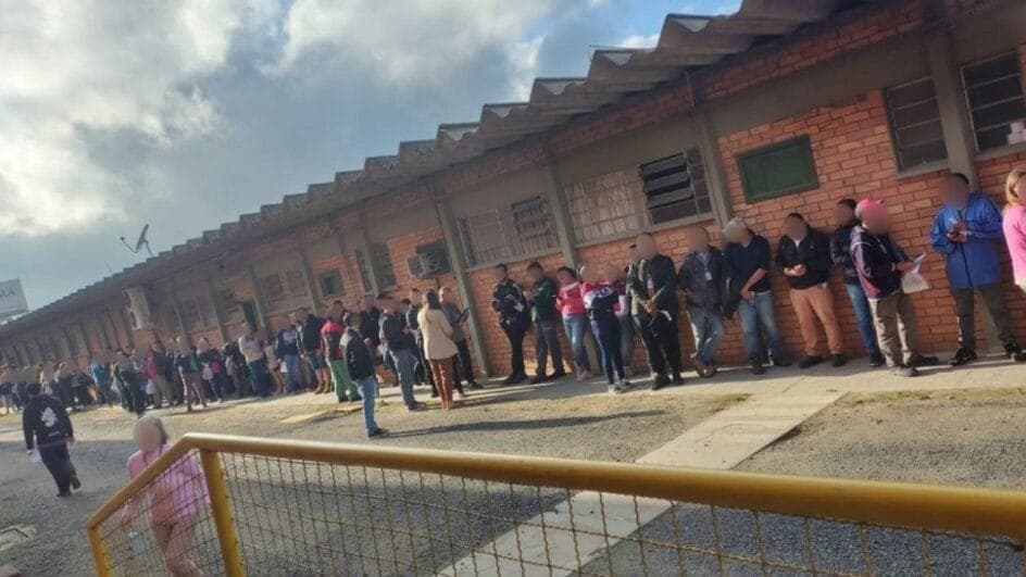 Fabricante de móveis catarinense dispensa quase 400 funcionários