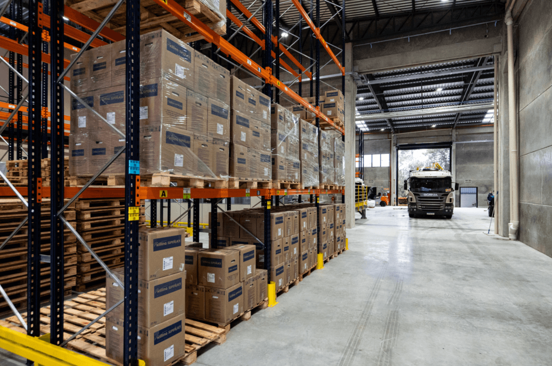 Killing triplica operação da marca Superlack com nova fábrica
