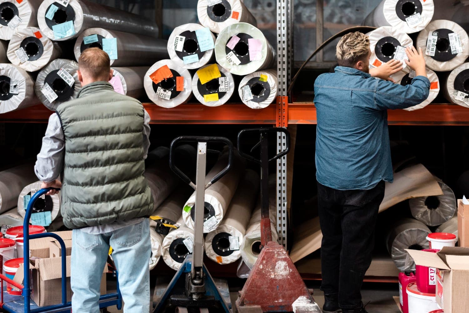 SECEX abre investigação de dumping na importação de TNT