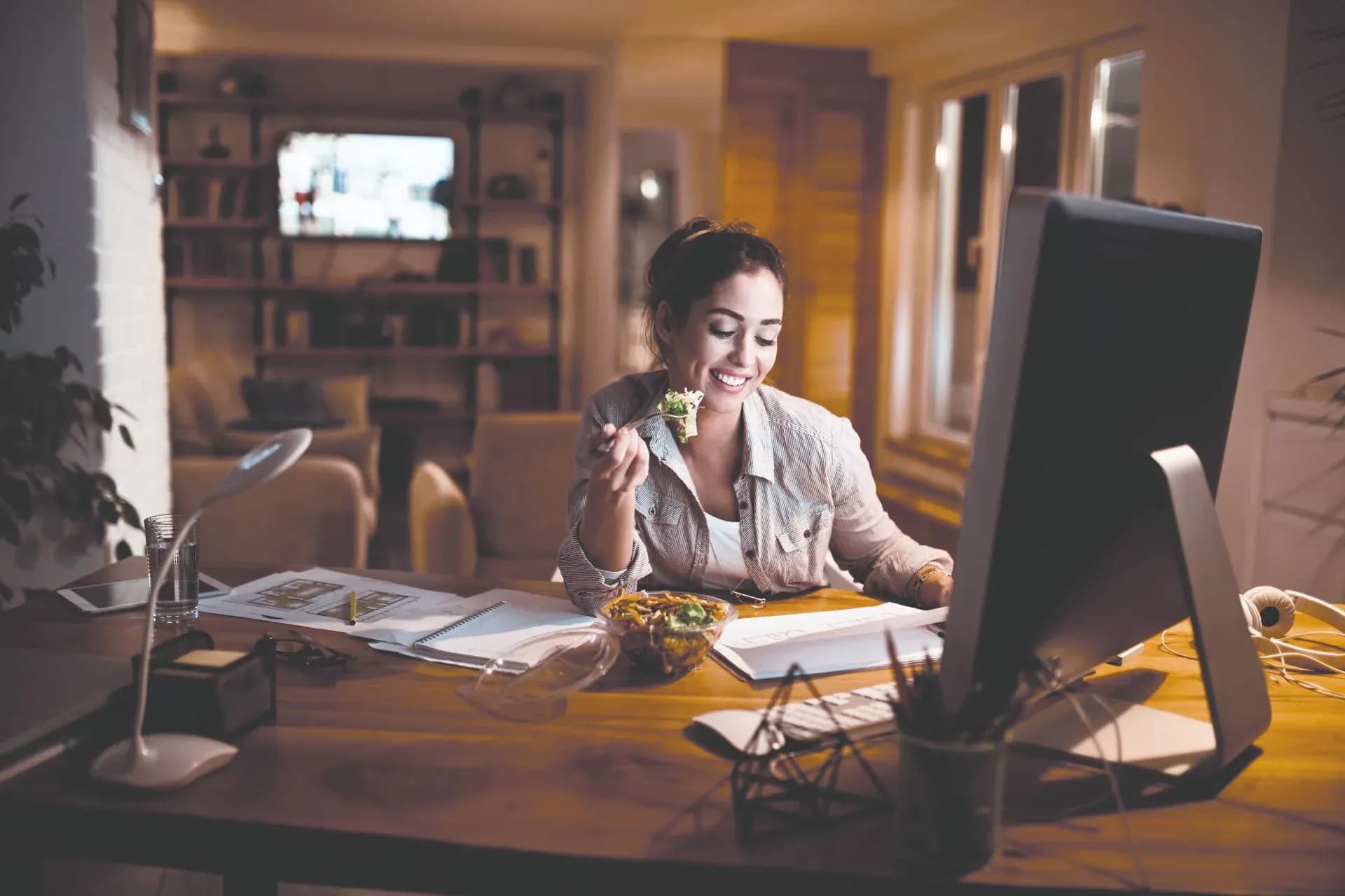 Home office eleva exigências de conforto e design resimercial