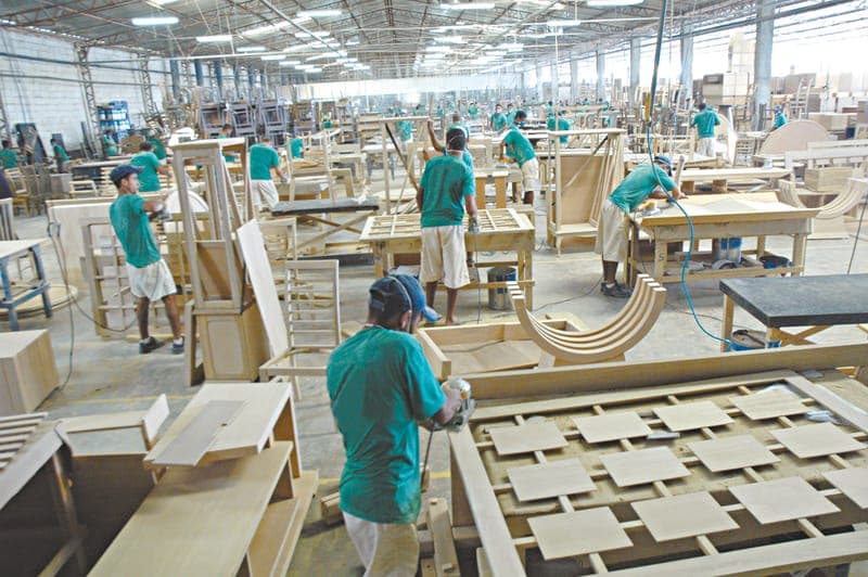 Produção de móveis oscila positivamente no RS