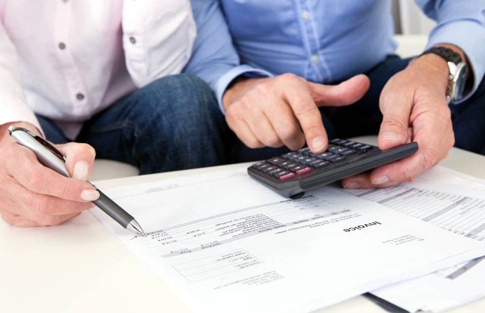 Inadimplência do consumidor cai em setembro