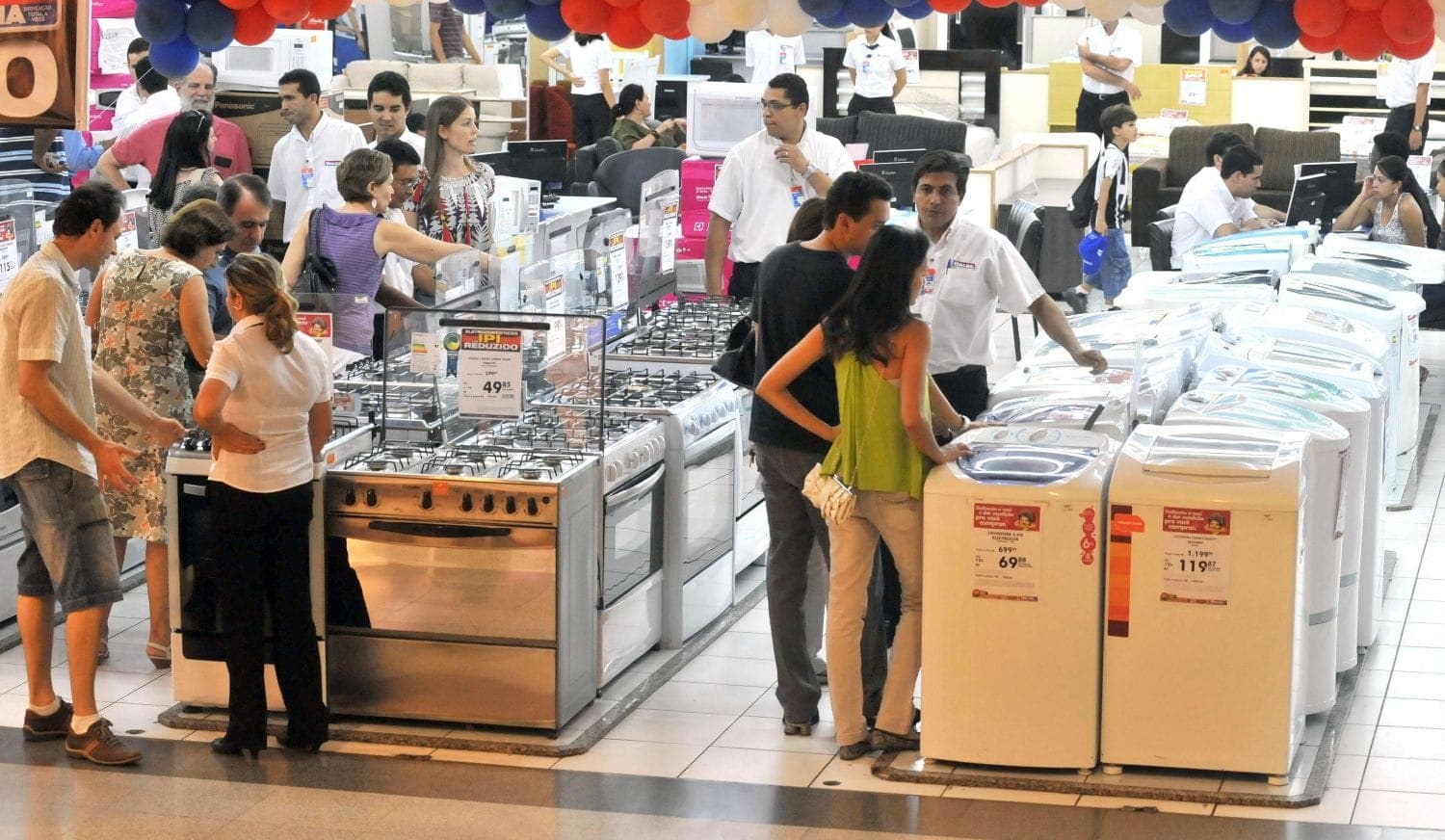 2018 encerra com crescimento de 2,8% no varejo