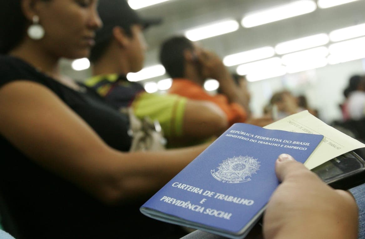Desemprego cai em 6 estados do Brasil em 2018