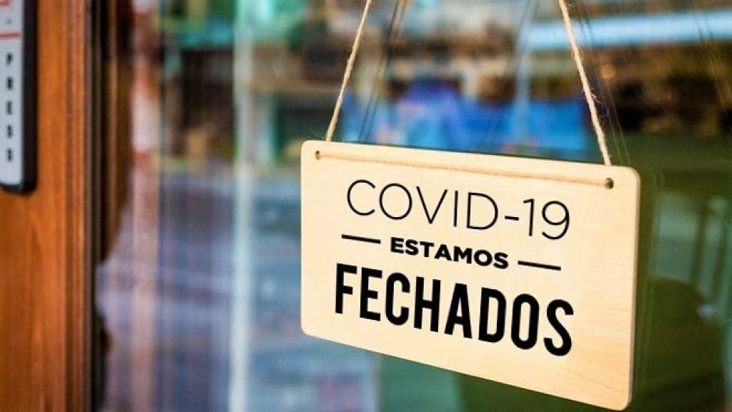 Confiança do comércio em abril cai ao menor patamar, diz FGV