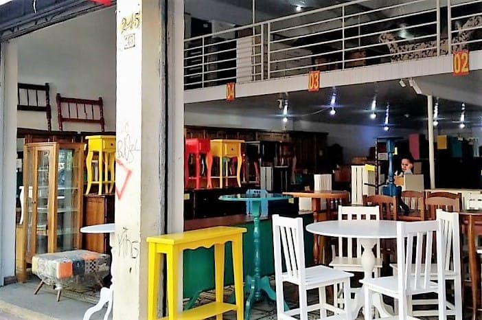 Crise dificulta varejo regional e favorece gigantes