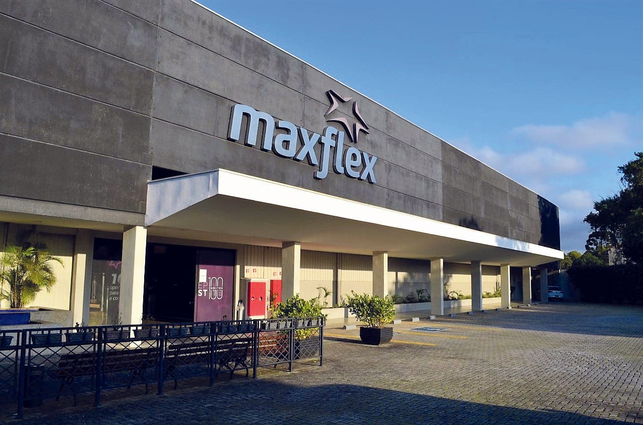 A maior loja de colchões do mundo é da Maxflex em Curitiba (PR)