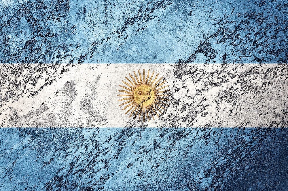 O Relatório Industrial elaborado pelo Centro de Estudos da UIA (Unión Industrial Argentina) mostrou que 54% das empresas baixaram seus estoques de matéria-prima