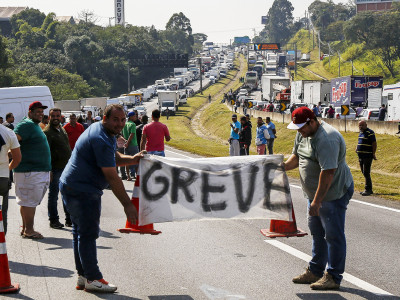 brasil-greve-caminhoneiros.jpg