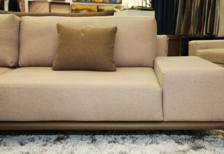Serra_Gaucha_Sofa_Altero.JPG