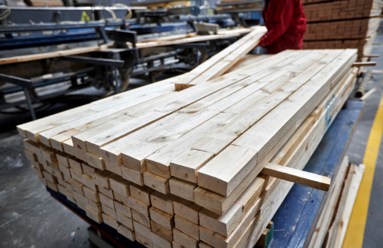 wooden-furniture-manufacturing-process.jpg