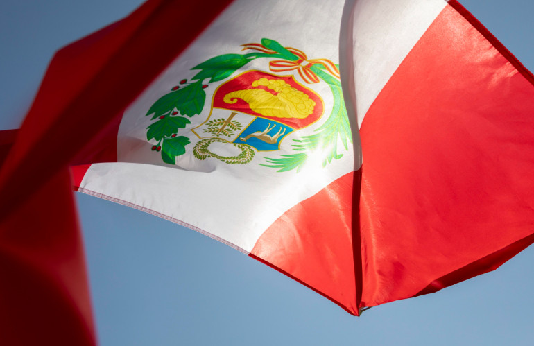 Bandeira_do_Peru_-_foto_Freepik.jpg