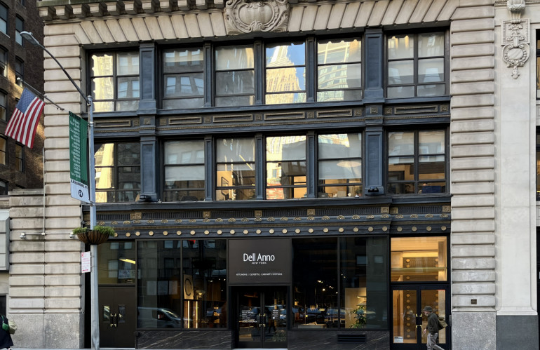 Dell_Anno_New_York_Credito-Roberto_Majola_Fachada.jpg