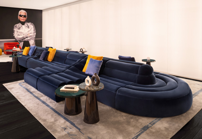 KARL_LAGERFELD_MAISON_Wellen_MidnightBlue_Sofa_2.jpg