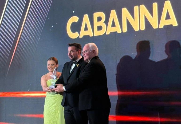 Cabanna-recebe-premio-internacional-2-.jpg