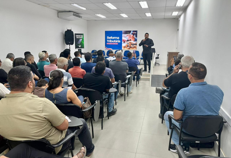seminario-orienta-marceneiros-sobre-reforma-tributaria.jpeg