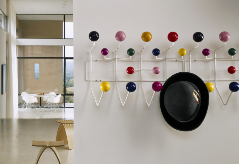 Eames_Hang-It-All_Herman_Miller_2.jpg